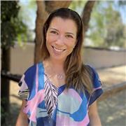 Profesora de apoyo escolar especializada en materia de ciencias naturales educación básica y biología edificación media